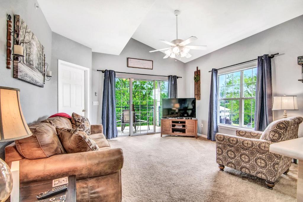 Branson Apartment | Hollowed Branch Hideaway Condo