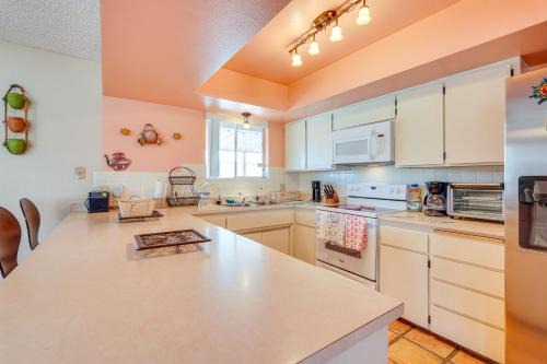 Lake Havasu City House | Home w/Private Pool: 1 Mi to Lake Havasu!