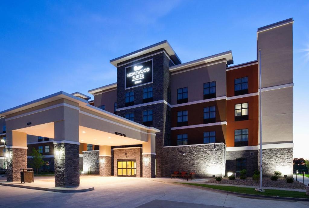 Davenport Hotel | Homewood Suites Davenport