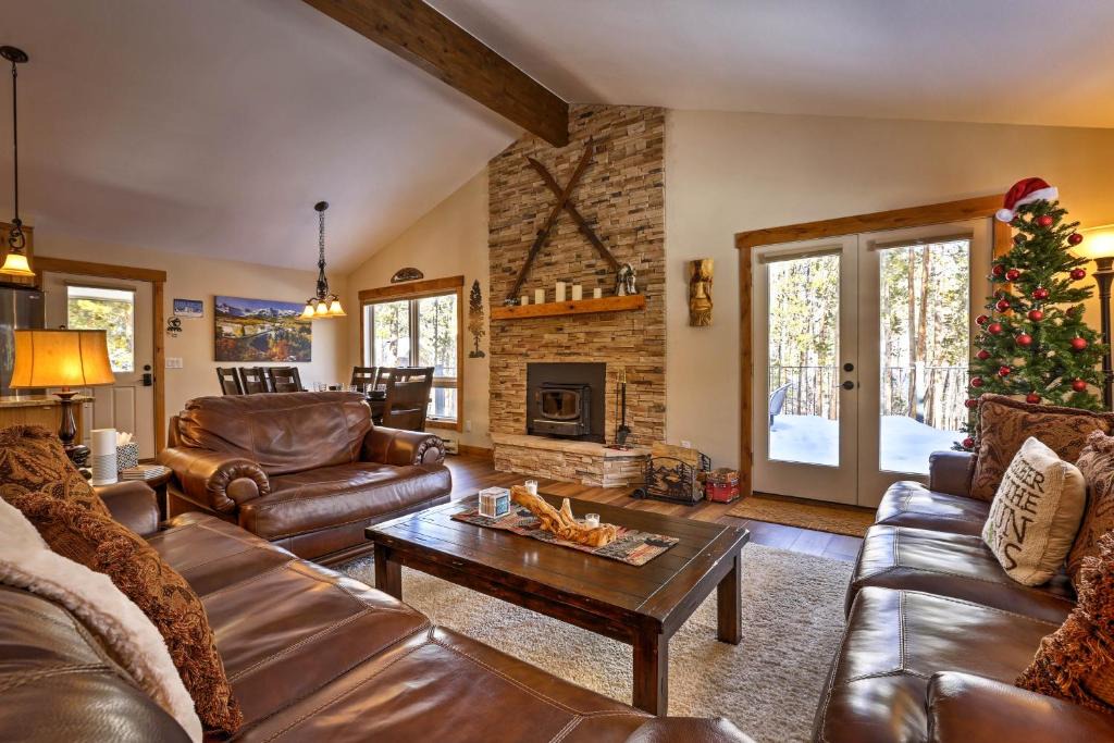 Keystone House | Hot Tub! Family Gem on Snake River in Keystone!