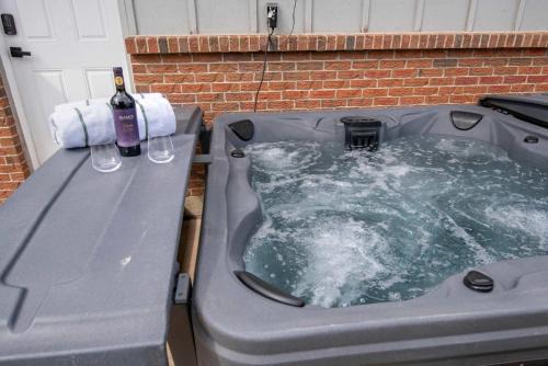 Westminster House | Hot Tub Sauna & Game Room Mountain-View Home