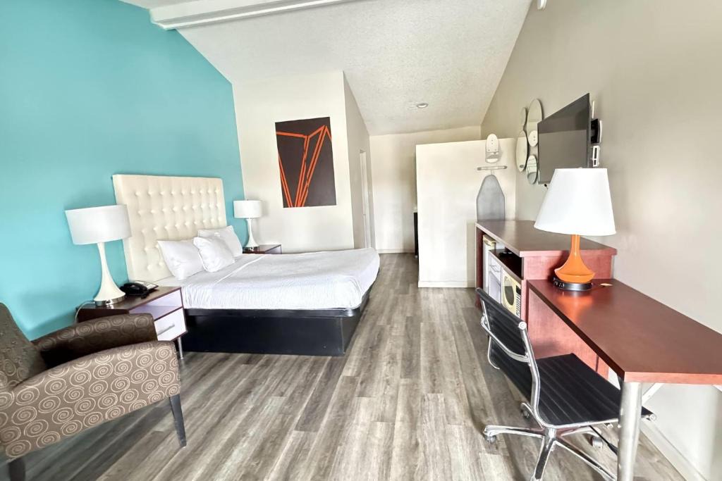 Phoenix Hotel | Howard Johnson by Wyndham Phoenix Airport/Downtown Area