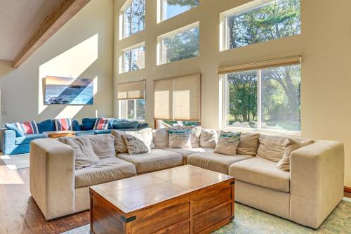 Whitehall House | Huge Whitehall Home Steps from Duck Lake