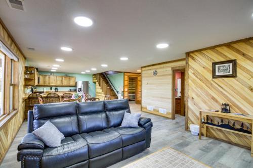 Pequot Lakes House | Hunt, Hike & Explore! Private Home in Pequot Lakes