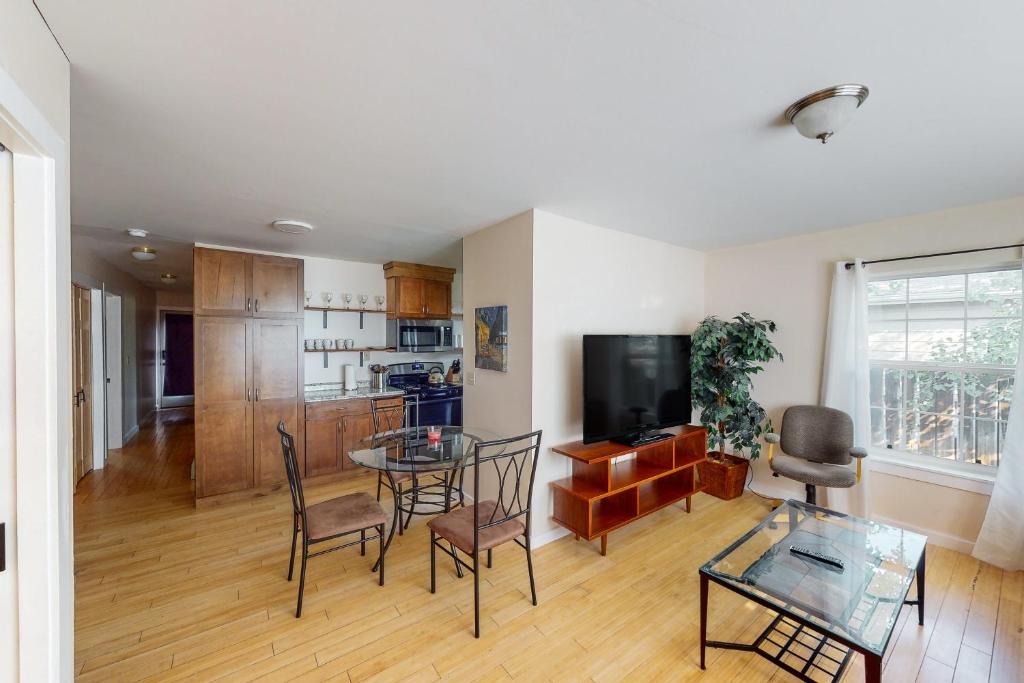Bozeman House | Hunters Way