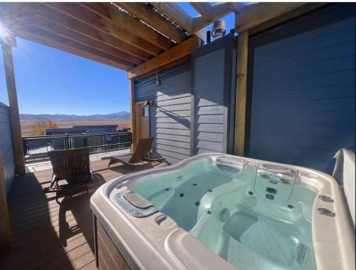 Kimball Junction House | Immaculate townhome with a private rooftop hot tub walk to dining and nightlife