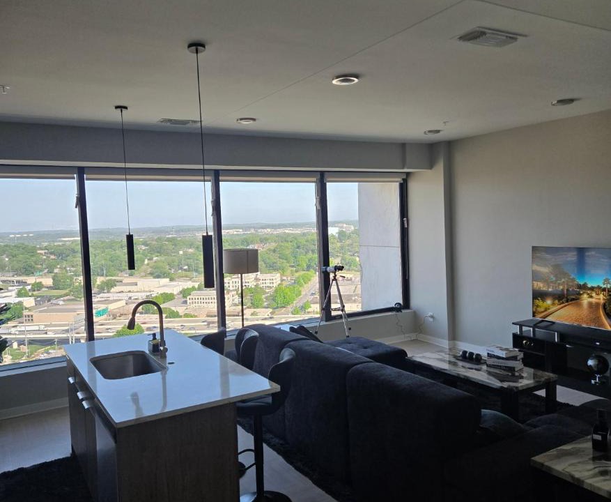Civil Rights Historic District Apartment | Immaculate Vibes Sunset View Condo