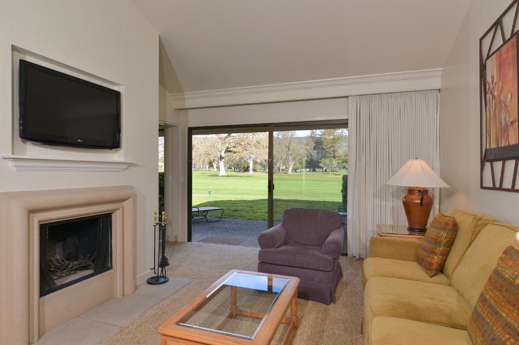Napa House | Incredible Golf Course View at Silverado
