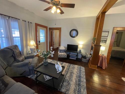 Norton House | Inviting 3 Bedroom Home