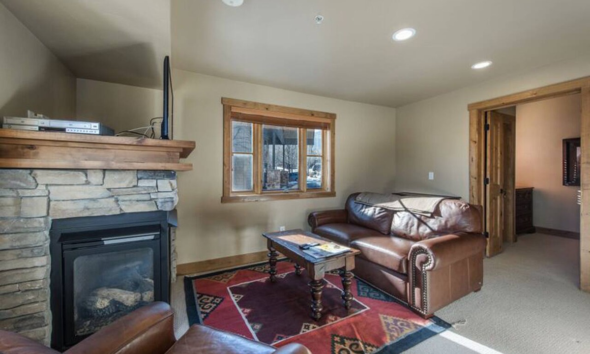North Park City Condo | Inviting Park City 1BR Near Park City Mountain Resort-Full Kitchen & Fireplace