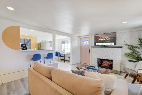 Colorado Springs Apartment | Ivywild Peak Mountain Escape with Scenic Views