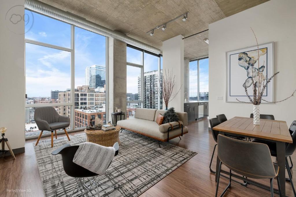 West Loop Gate Apartment | Jeffjack Heated Pool Penthouse in Chicago's West Loop