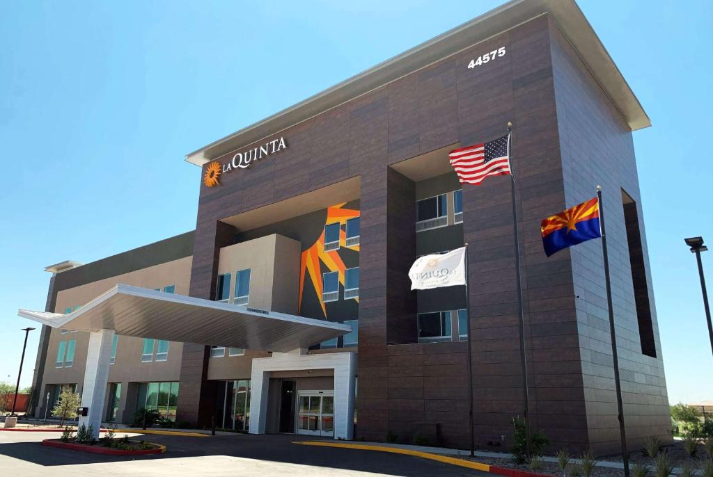 Maricopa Hotel | La Quinta Inn & Suites by Wyndham Maricopa Copper Sky