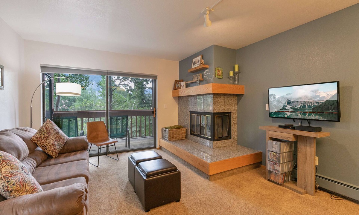 Frisco House | Lagoon Royal Townhome: Mountain Views Meet Modern Comforts