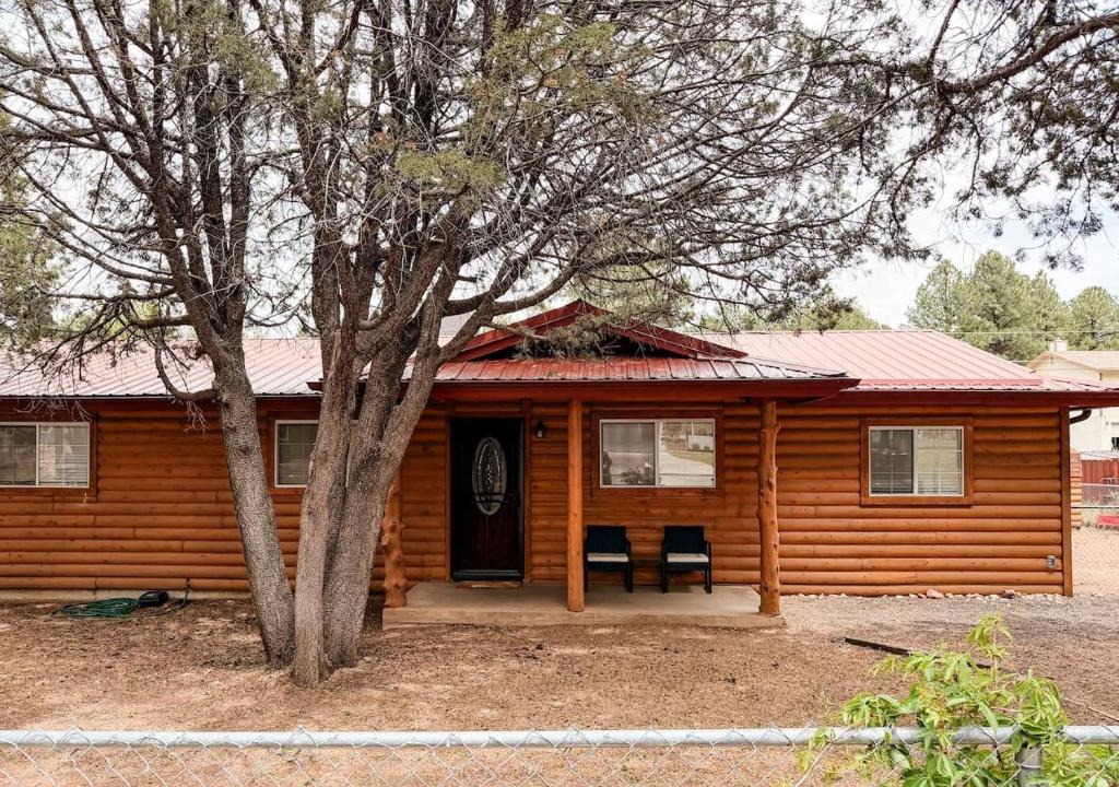 Show Low House | Lake and Mountains, 3BR 2BA