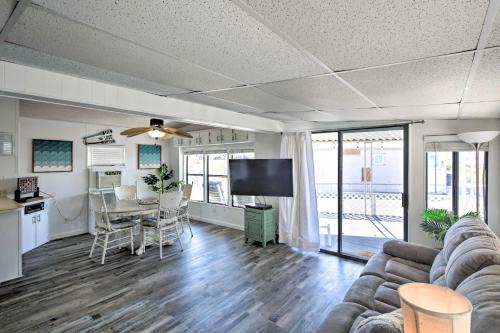 Lake Havasu City House | Lake Havasu Home w/Resort Perks, Walk to Lake