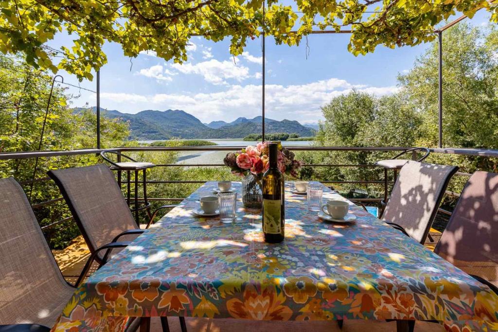 Karuc Apartment | Lake House Buric