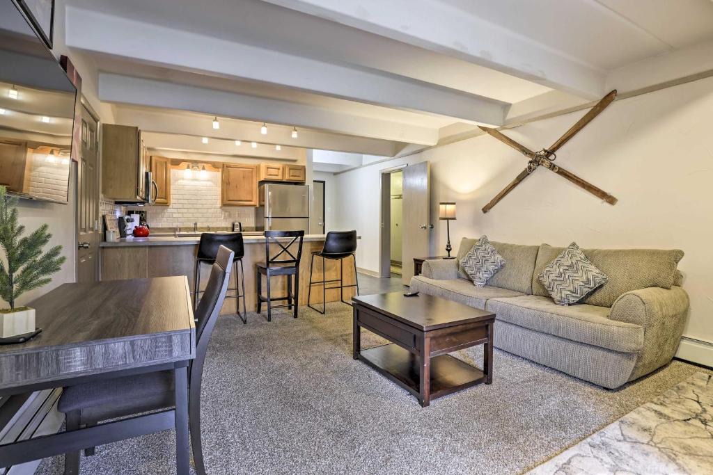 Dillon House | Lakefront Condo w/Mtn Views in Dillon!