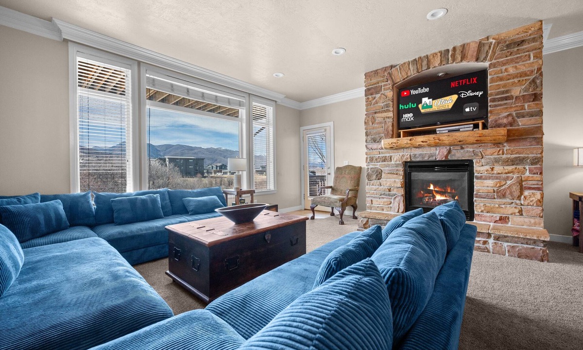 Ogden House | Lakeside Escape LS36 |Ski Lodge |Hot Tub | Game Rm