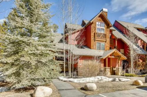 Lakeside Village Apartment | Lakeside Village 3 Bedroom Townhome At The Seasons In Keystone
