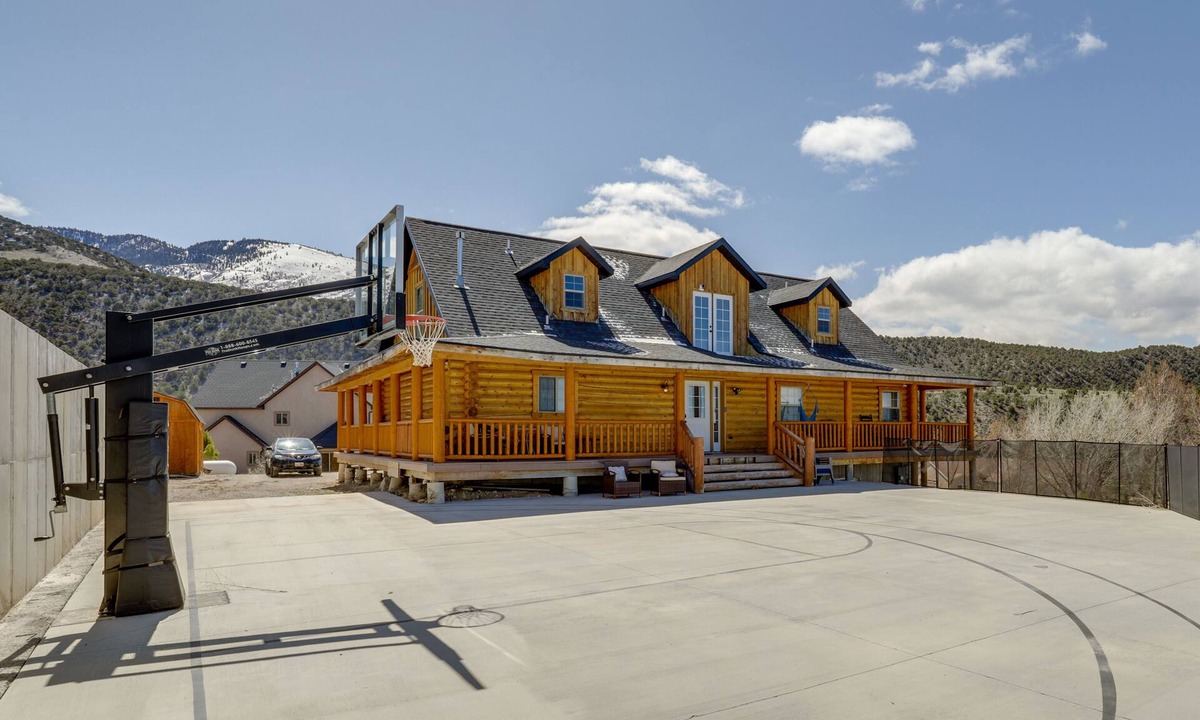 Sterling Cabin | Large Sterling Cabin < 1 Mi to Palisade State Park