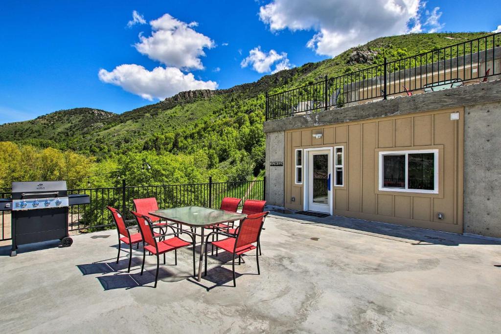 Lava Hot Springs Apartment | Lava Hot Springs Studio 4-Min Walk to Pools!