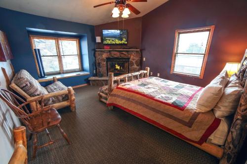 Estes Park House | Lazy R Cottages- 18 cabin