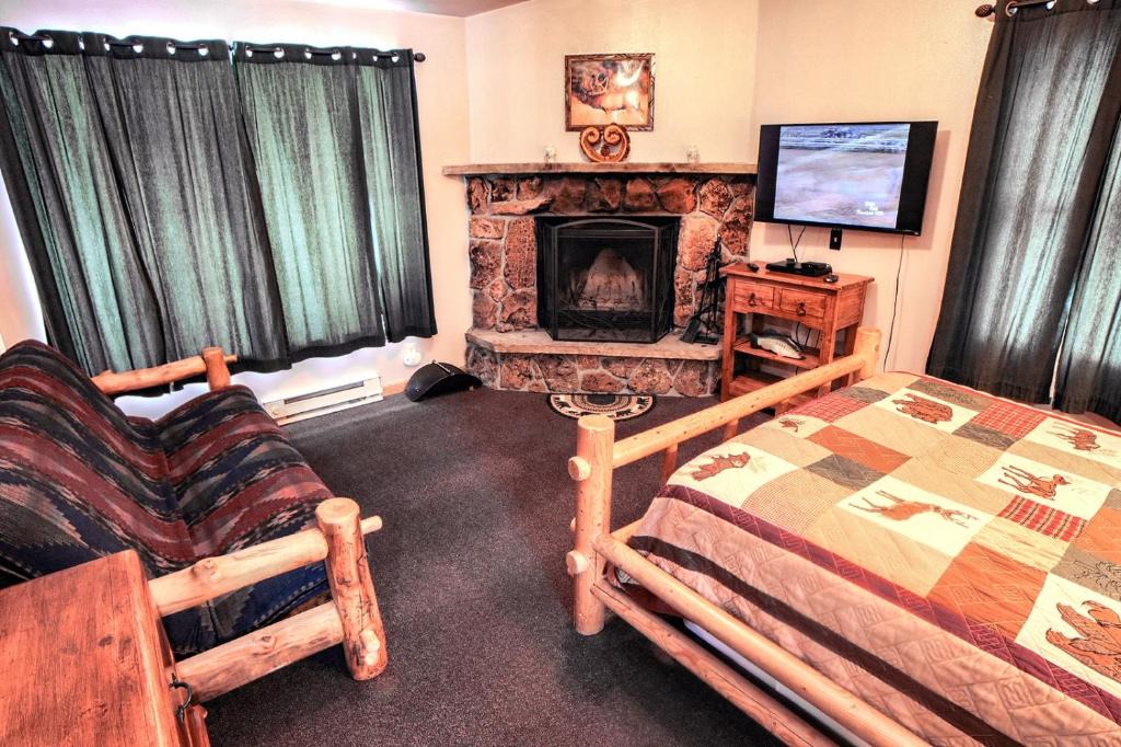 Estes Park House | Lazy R Cottages- 7B cottage