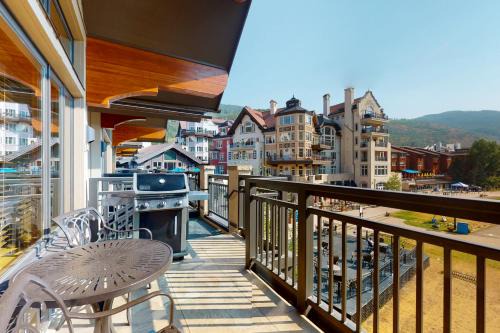 Vail Apartment | Lion Square Lodge East 310A