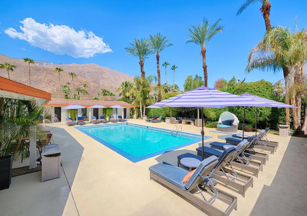 Tahquitz River Estates Hotel | Little Paradise Hotel