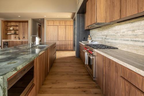 Big Sky House | Little Thunder