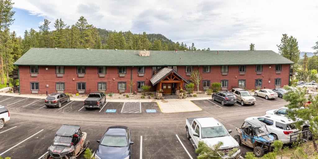 Hill City Hotel | Lodge at Palmer Gulch