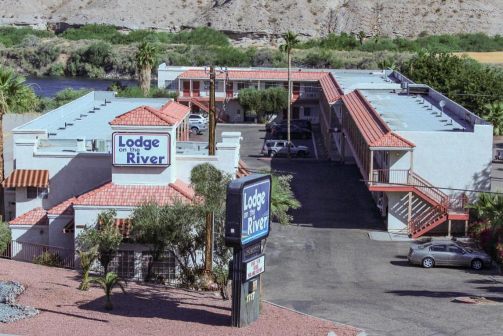 Bullhead City Apartment | Lodge on the river
