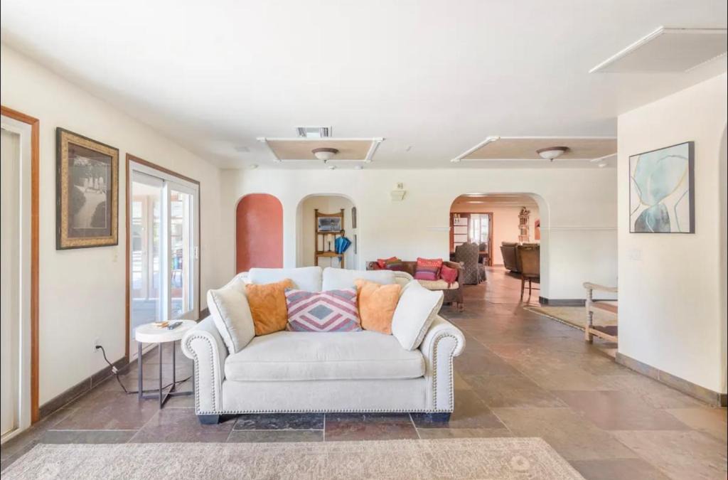 Camelback East House | Lovely Uptwn PHX Oasis!