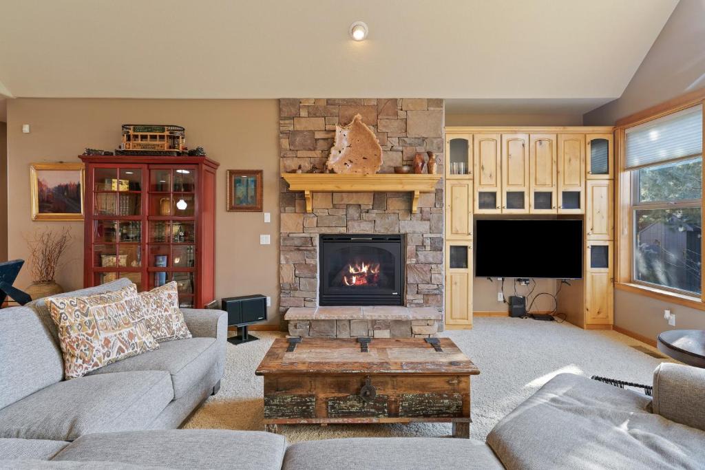 Redmond House | Luna View 30 Day Minimum home