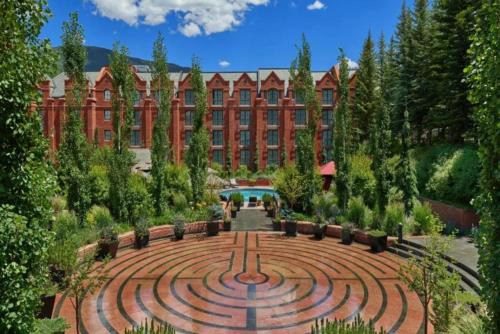Downtown Apartment | Luxury 2 Bedroom Residence At The St Regis Residence Club In Downtown Aspen