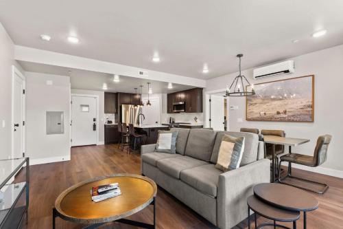 Park City Apartment | Luxury Black Rock Resort Suite Unit A