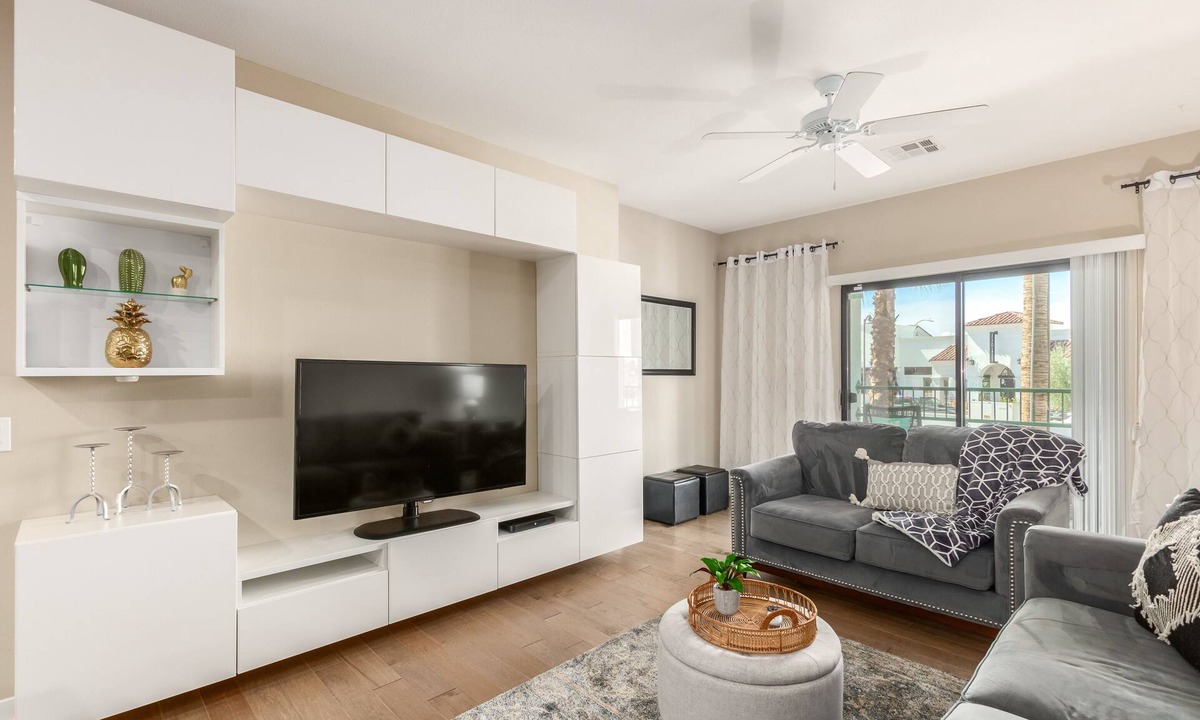 Ocotillo Condo | Luxury Condo in Ocotillo! Pool, Gym, Spa! Walk to All!
