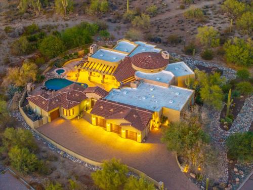 Canyon Ridge Estates House | Luxury Estate with Pool Desert Views & Casita