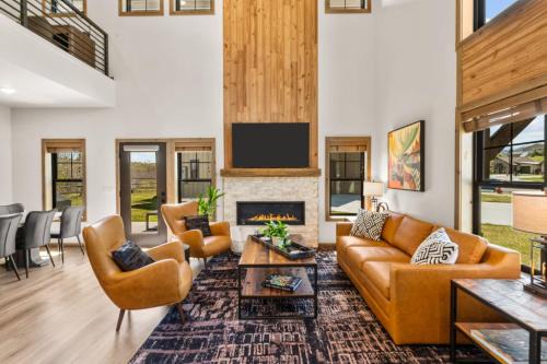 Red Lodge House | Luxury home with hot tub
