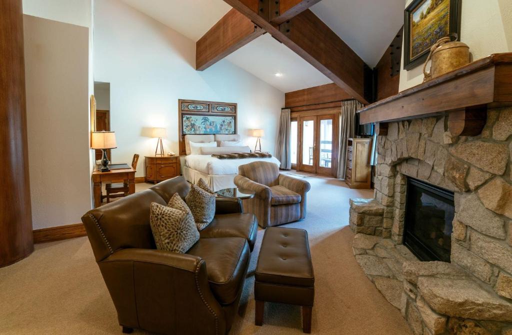 Deer Valley Hotel | Luxury King Room Hotel Room