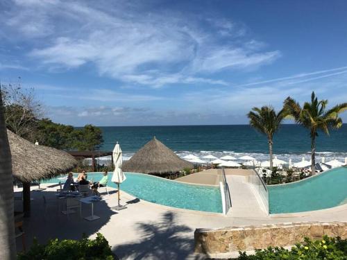 Punta de Mita Apartment | Luxury Modern Punta Mita Condo 3 bdrm, sleeps 8 with Golf access