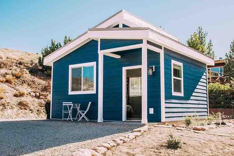 Leeds House | Luxury Tiny House on 1 acre near Zion & St George