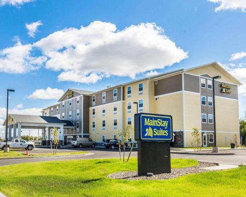 Sidney Hotel | MainStay Suites Sidney - Medical Center