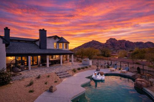 Paradise Hills House | Majestic Mountain Mansion-Pool -Spa & Guest House