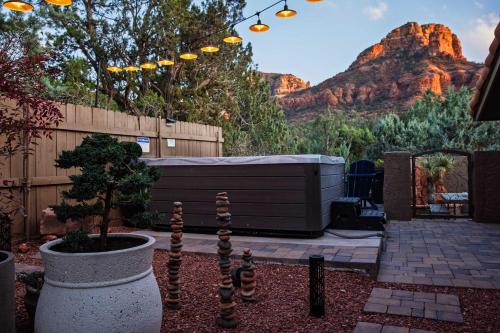 Sedona House | Mammoth Rock Splendor Family Home-Close to town, Huge Spa & Game Room