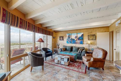 Mission Hills Townhomes House | Manzanita Casita