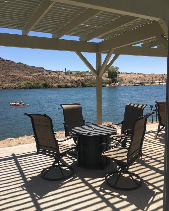 Parker Dam House | Margaritaville at River Lodge! Right on the river!