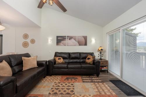 Fraser House | Meadow Ridge Court 20 Unit 13