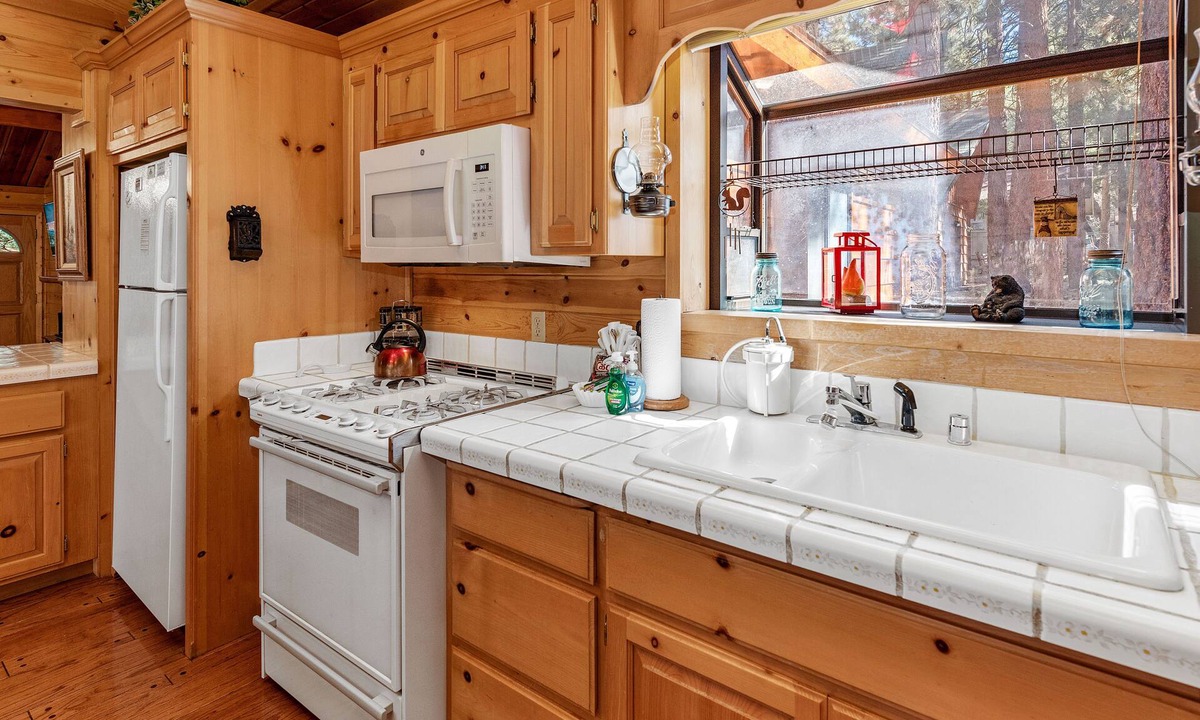 Sugarloaf House | Memory Maker Cabin - Immaculate and comfortable! Forest Views!